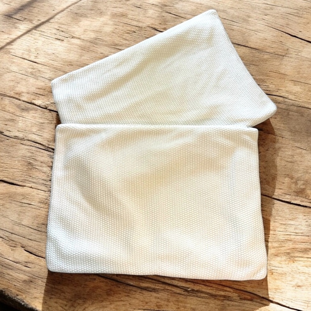 New! POTTERY BARN Ivory Sweater Knit Pillow Shams (2) 20x26